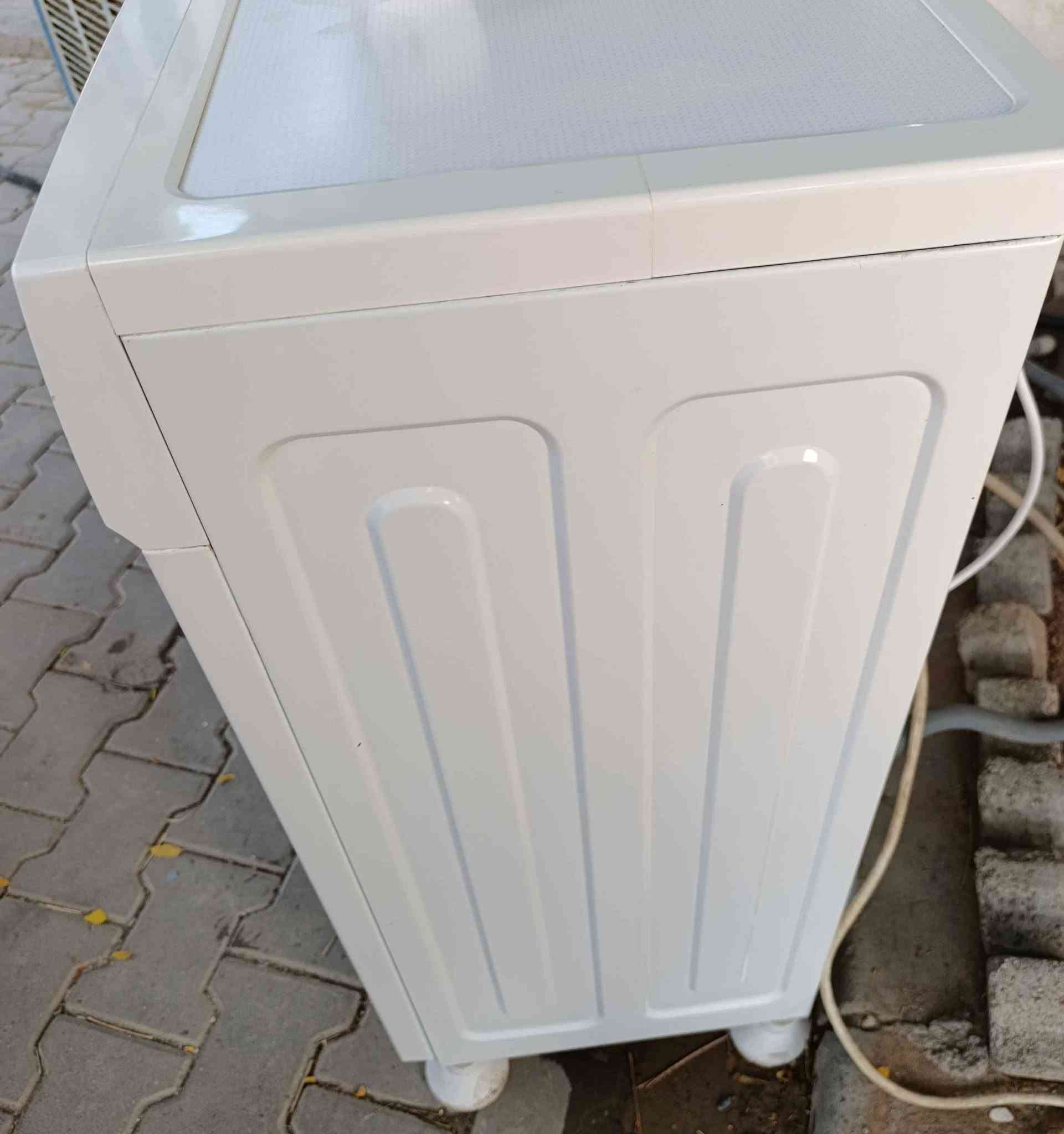 جلشۆری براندت ٨ کیلۆیە و زۆر جوان و خاوێنە و وەک نوێ وایە و بێ عەیبە و نرخی تەنها ۹۰ هەزارە و لە سلێمانیم
*********** viber&WhatsApp السليمانية, العراق
