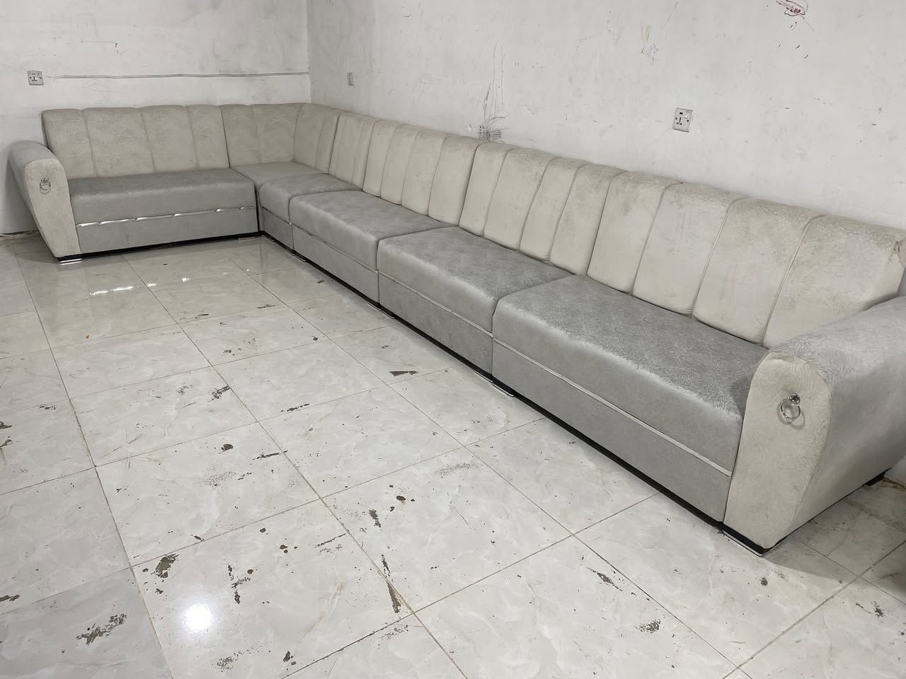 قنفة حرف 10Lنفرات فول نظيفة تواصل علي واتساب *********** مكان اربيل مامزوا سعر مناسب
