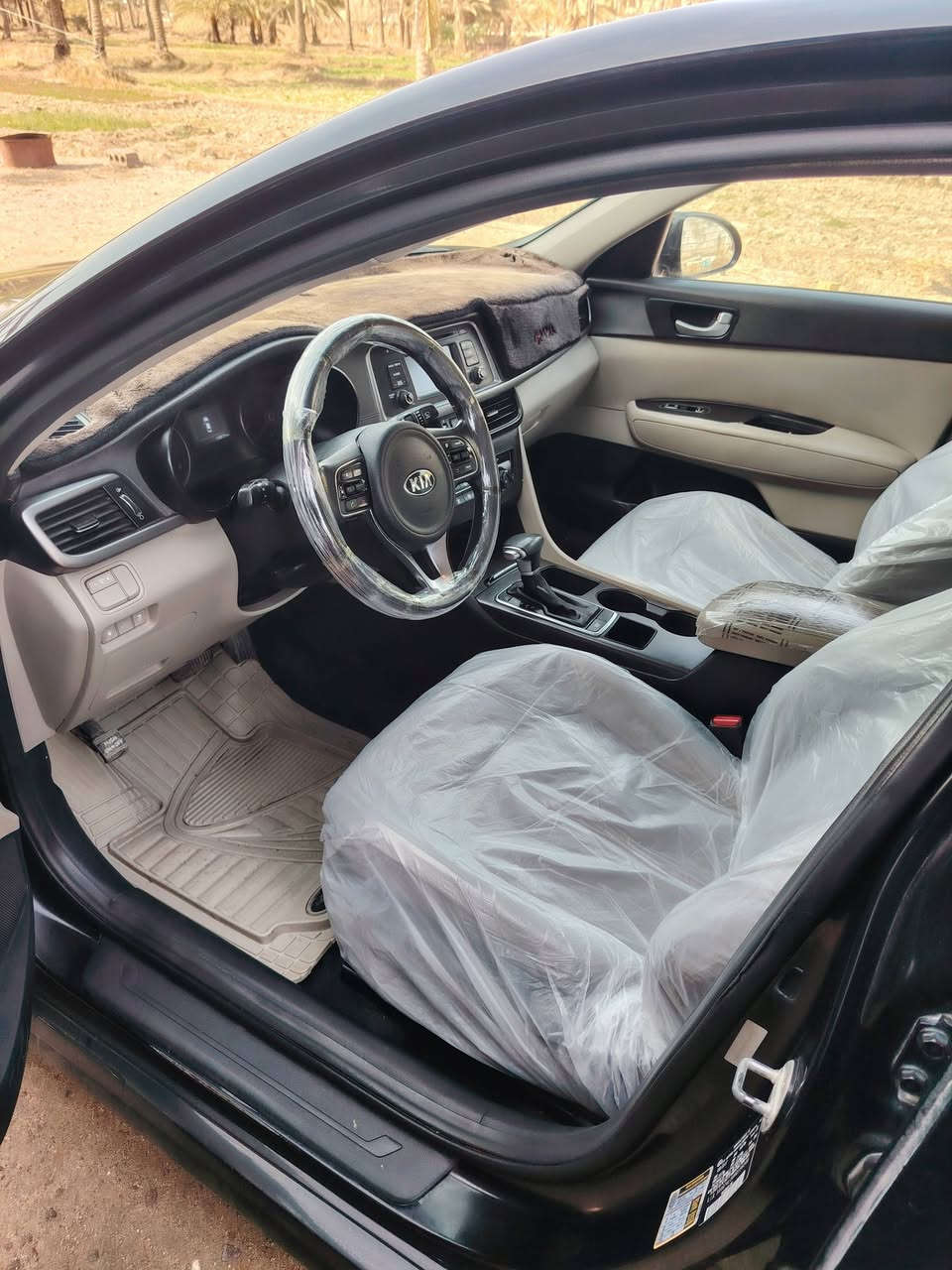 سلام عليكم اوبتما للبيع مديل 2017 مكينه 2400 مكفوله السياره بيه جاملغ امامي بدون داخل فقط وبيه ملاحظات بسيطه ماشر عليها رقم أربيل تريد تحويل تريد وكاله سياره جديده ماشيه ١٠٩ السعر ١١٧ وبيها مجال للاستفسار *********** مكان السياره كوفه
