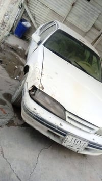 سيارة دايو برنس.  مديل95 السعر 14. وبيها مجال رقم المبايل 07802187551