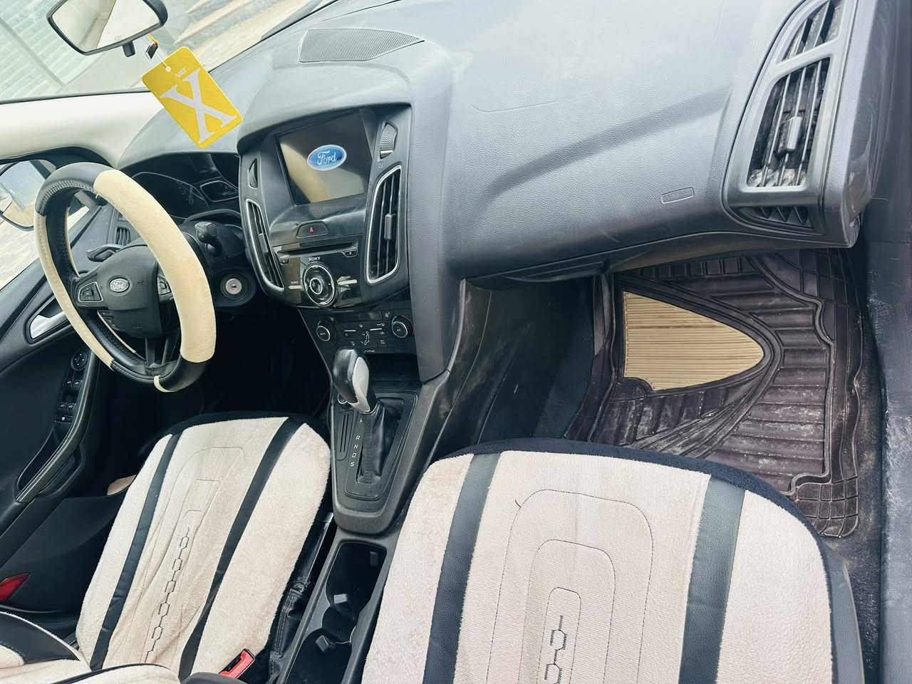 � للبيع أو المراوس – فورد فوكس أمريكي 2017 🚗
سيارة نظيفة جدًا وتستاهل، استعمال شخصي ومحافظة عالية.

المواصفات:
• موديل: 2017
• ماشية: 174 ألف كم
• اللون: ذهبي أنيق
• المحرك: 2000 سي سي
• فتحة سقف (تنتة)
• تحكم استيرن
• المحرك مكفول
• رقم: أربيل
• الحالة: ممتازة ولا تحتاج شيء

💰 السعر: 95 قابل للتفاوض للجاد

🔁 مراوس بـ هيونداي النترا موديل 2018 فما فوق
وممكن أدفع فرق حسب الحالة.

📞 للاستفسار: ***********
الجاد فقط، السيارة تشوفها تحبها.
والله يرزق الجميع
