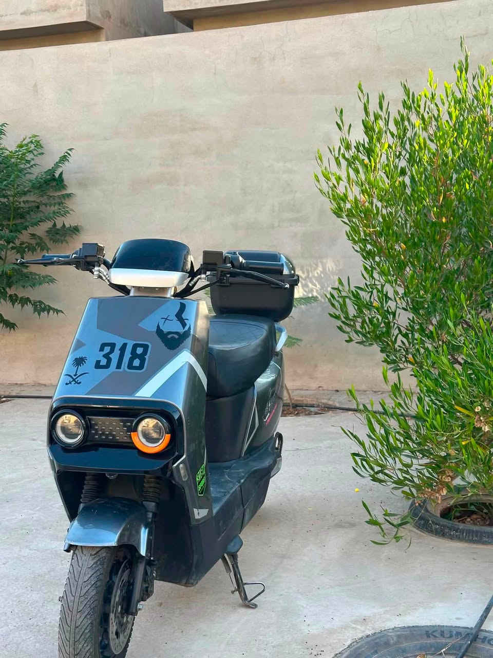 السلام عليكم بيع مستعجل
ماطور شحن 318 

بطاريات 🔋 6 شرط  جداد 

4 نمر 

سرعه حقيقي فوك ال 70 

*********** بي وتساب
