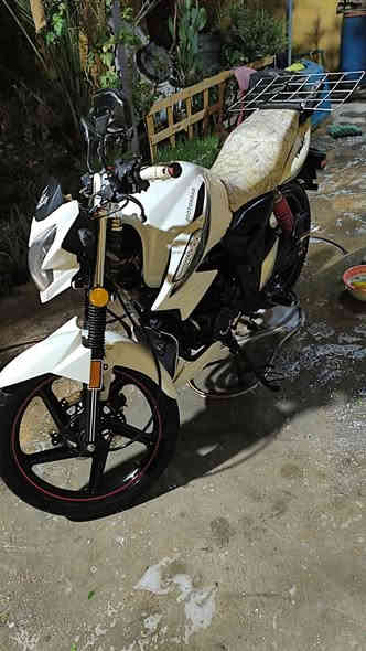 سلام عليكم
دراجه RiD محرك 150 الدراجه اوراق أصولي (بوجهك ترقم ) 
كفاله عامه ما مفتوح برغي بيها تبديله دهن كل 10 ايام امزويل 
المحرك ما بي صوت الدراجه نظيفه و مستعجل عله بيعتها رايدها ب مليون و 300 و بيها مجال حك الجيه تواصل اتصال عل رقم *********** خاص ما اجاوب مكاني كربلاء حي العباس
