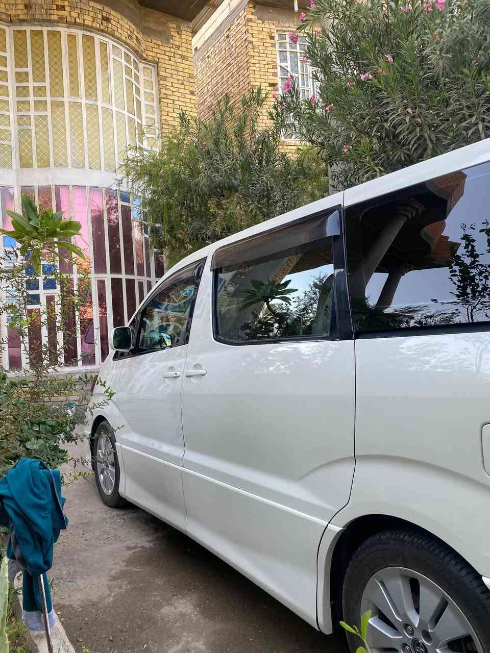 اللهم صل على محمد وآل محمد
للبيع 
الفارد ياباني ابيض صدفي موديل ٢٠٠٣ رقم بصرة تحويل مكفوله من الضربه والصبغ والتبديل سيارة نظيفه للاتصال على الرقم ***********
