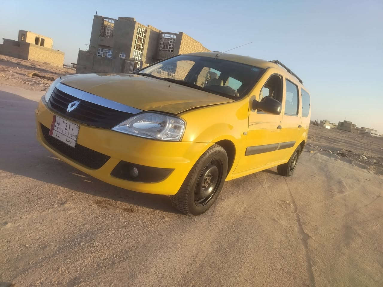 سلام عليكم
للبيع سياره نوع رينو🌀
محور مثل ما موضح بصوره🌀
سياره نضيفه اترياك وين ميعجبك🌀
راعيه موجود🌀
سعره  خاص 🌀
 ول مو شراي ليطب خاص🌀


**إذا كنت صاحب هذا الإعلان وتريد حذفه لأي سبب، رجاءا أرسل رسالة إلى الدعم الفني**