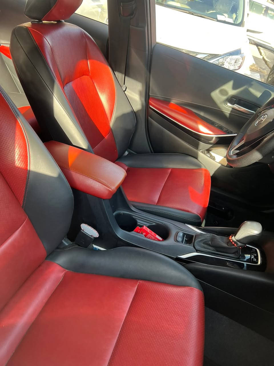 Corolla 2024 HEV تجمع صيني
بدون صبغ
بدون تعديل بارد
بدون رصعة
ماشية ٤٦ الف كيلومتر
داخلي احمر
***********
سعر ١٥٥ قفل
