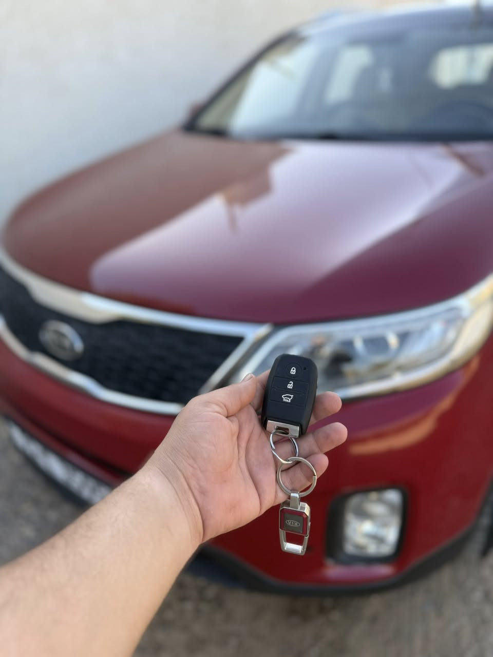 السلام عليكم
سورنتو للبيع 2014 خليجي
فول مواصفات واحد على واحد فقط بنيد صبغ بدون فتح فقط خارجي بسبب الفابلون من الشركه موصفاته
بانوراما 
ماشيه 94 الف حقيقي
بصمات عدد ثنين
مري شفط
شاشه اصليه
ترحيب Sorrento بل دوس
سبعه راكب 
ثلاث قطع تبريد 
مكينه 6V 3500
تحكم كشن كهربائي
حساس امامي خلفي
تحكم ستيرن
حاكيه اتصال 
ايكو تقليل صرف الوقود
فور ويل 4x4
دوسات بلادي بل صفاح
رقم اربيل هزه وسنويه جديد بسمي شخصياً السياره جديده بمعنى الكلمه المكينه برغي ما مفتوح بيه حداديه بلاديه شركه سبير شركه كله على وضع الشركه سياره كلش جديده مال جناي مكاني بابل مركز المدينه للستفسار ***********
