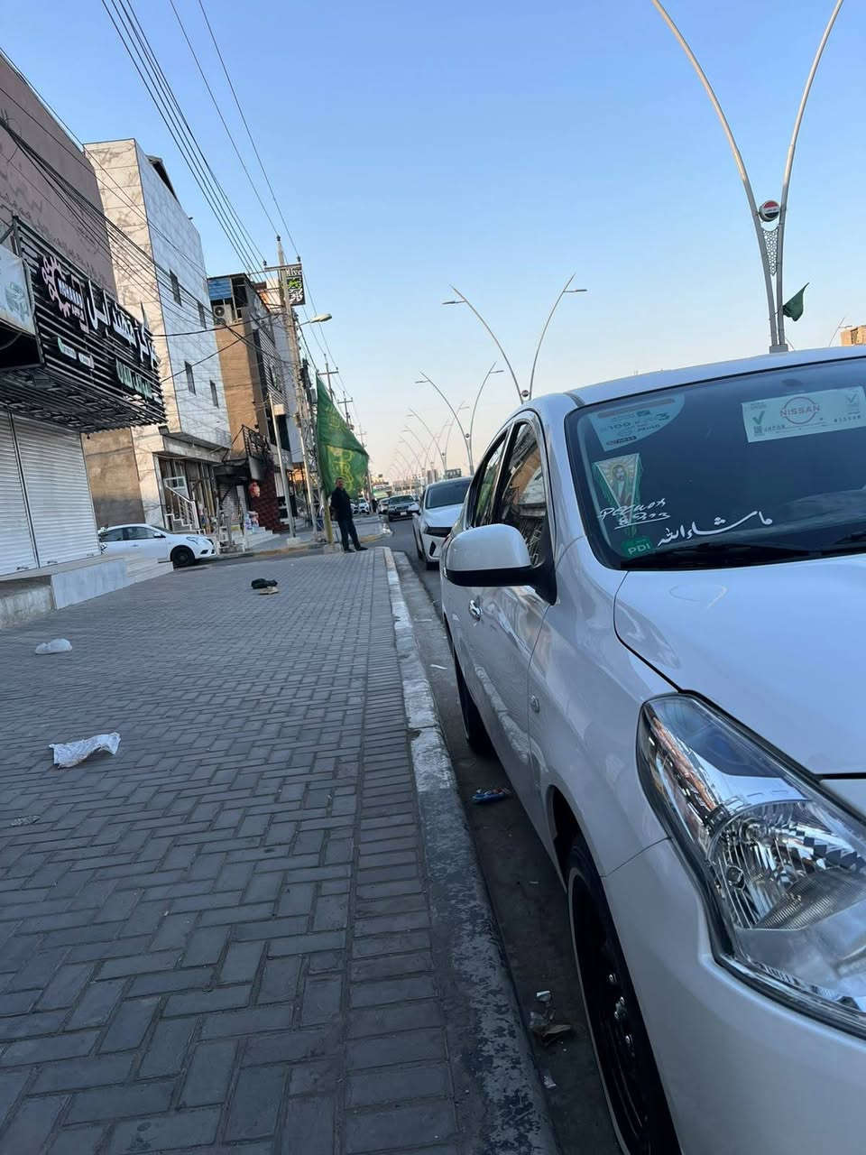 سياره للبيع نيسان سني مديل 25 هندي بليته زركه سياره جديده كفاله عامه بعده على وضع شركه رقم اربيل بسم شركه تريد وكاله تريد تحويل سياره فول مواصفات ماشيه 8000الف دوشمه عامه مدوشمه تخم تاير ابو خط ابيض صالي اسبوع من شديته سعر 133 وبيه مجال رقم الهاتف *********** البصرة, العراق
