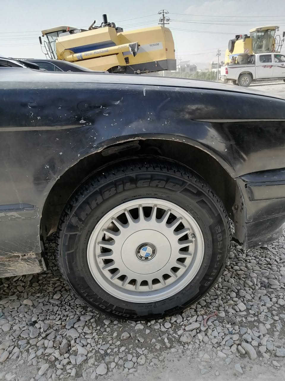 تاقم تایەویلی شەمس بۆ گۆڕینەوە بەویلی ئێم18 تایەکانی پێشەوەی تازە بۆبەسراوە دوایشەوە عەیبینیە شوێن هەڵە بجەی تازە *********** باقیم هەیە بەسەعری خۆی
