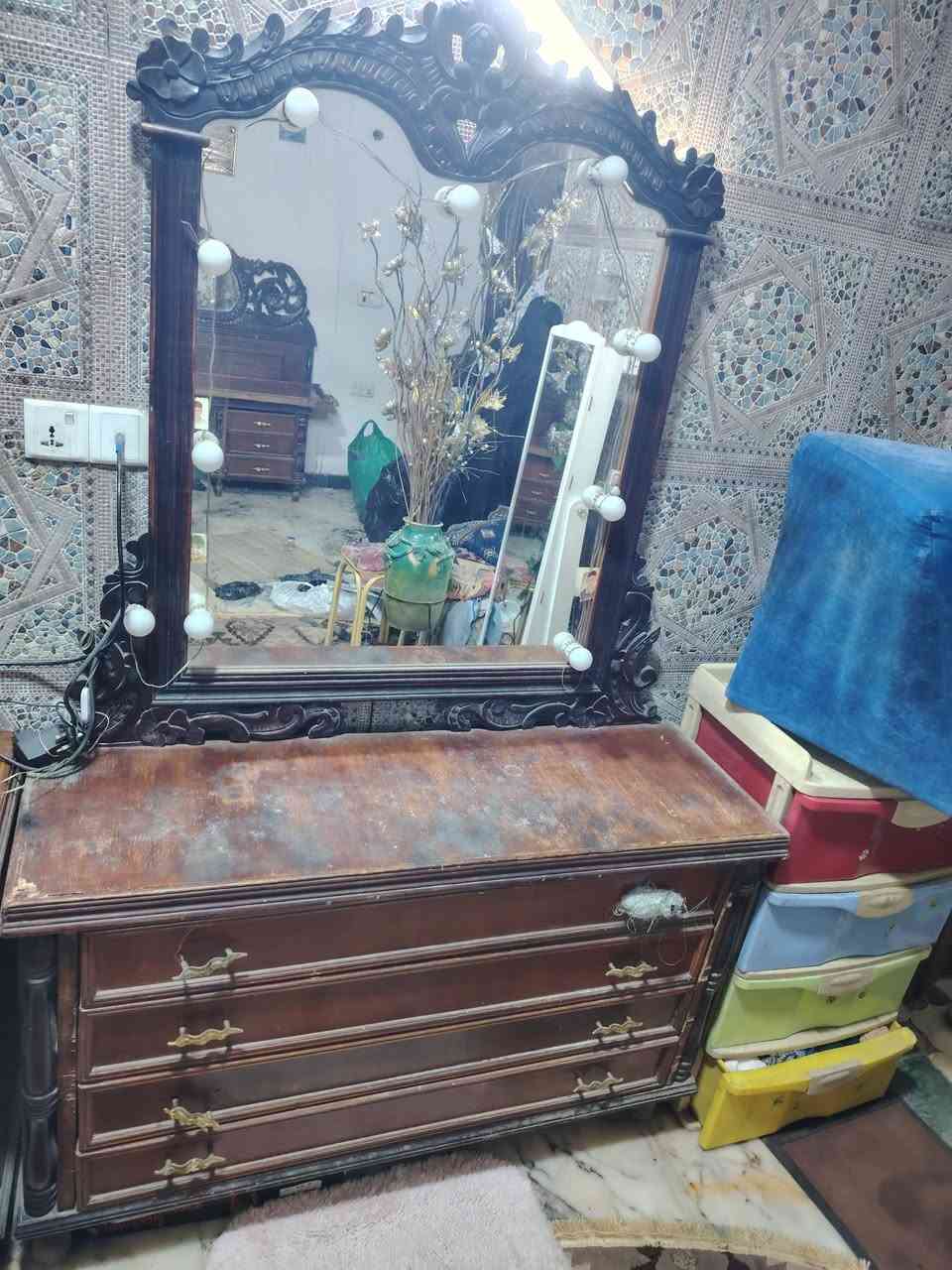 غرفة عراقي صاج االقديم
مابيها اي ضرر
للاستفسار المراسله على الخاص او الاتصال على الأرقام التالية
***********
***********
