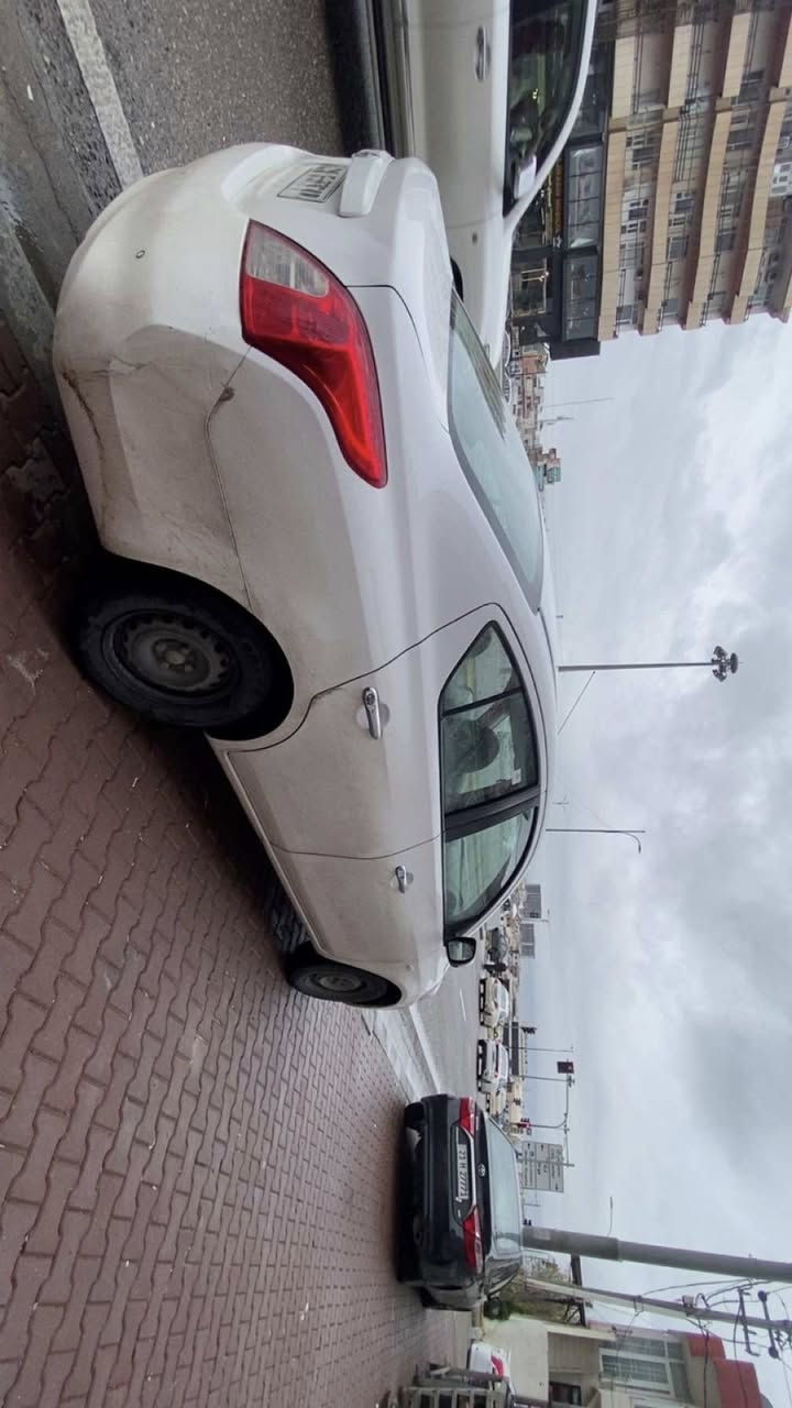 نیسان لەکشمیبای
2014 

سەیارەکە ٢٥٠ مەسروفی تیا نییە هەموو گیانی بەشەرت 

سەنەوی و ژینگەو ڕێگای هەتا ٧/٢/٢٠٣١تازەیە 

دەسک ستیل بلاجکتۆر حاسە و دەبڵ گێچ 

بەشەرتی گێڕ و مەکینە برخوی بانەدراوە 

بەس بۆنیدی  بۆیاخە لەسەر شوخت 

٨٣$معامەلە

نیسان لاکسمیبا 

مدیل ٢٠١٤

سنویة و رقم جدید حتا ٢٠٣١ 

سیارە حلو مابی ربع مسروف 

سیارة بشرت گیر و محرک حتا برغی ما مفتوح 

سیارة فقد بونیت سبخ  علی الرف 

سعت٨٣$بیها مجال  

٩٨ ٨٨ ٥٠٣ ٠٧٧٠ 

ئەدمین ❤️


**إذا كنت صاحب هذا الإعلان وتريد حذفه لأي سبب، رجاءا أرسل رسالة إلى الدعم الفني**