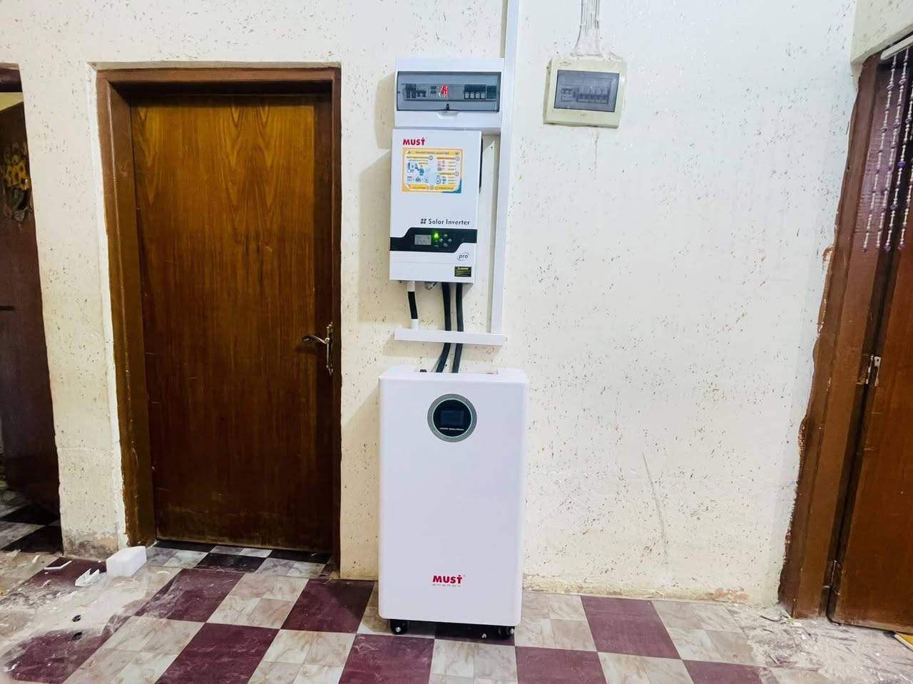 تم بحمد الله تنصيب منظومة طاقة شمسية من كوادرنا شركة قوة الشمس للطاقة الشمسية
للأستفسار الاتصال على الارقام
*********** بهاء
الاستاذ احمد اسماعيل خليل ***********
يوجد نقد
ويوجد أقساط ع ماستر كارد الرافدين حصرا
ضمانات
ضمان البطاريه ٥ سنوات
ضمان انفيرتر ٢ سنه
ضمان الالواح ١٥ سنه
