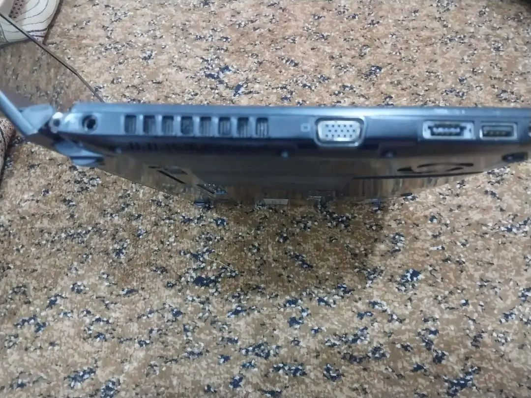 #للبيع ملك النزاكه التوشيبا الياباني 
الجيل الثالث 
 اصدار اج دي 256
ذاكره 256رام 4 قابل للزياده يقبل حتى 32 تدعم جميع التطبيقات وكذلك شاحنه وماوس  وحقيبتها
السعر 85 وبيها مجال قليل
موصل الايمن
اكو توصيل حسب الاتفاق 🌹
@إشارة


**إذا كنت صاحب هذا الإعلان وتريد حذفه لأي سبب، رجاءا أرسل رسالة إلى الدعم الفني**