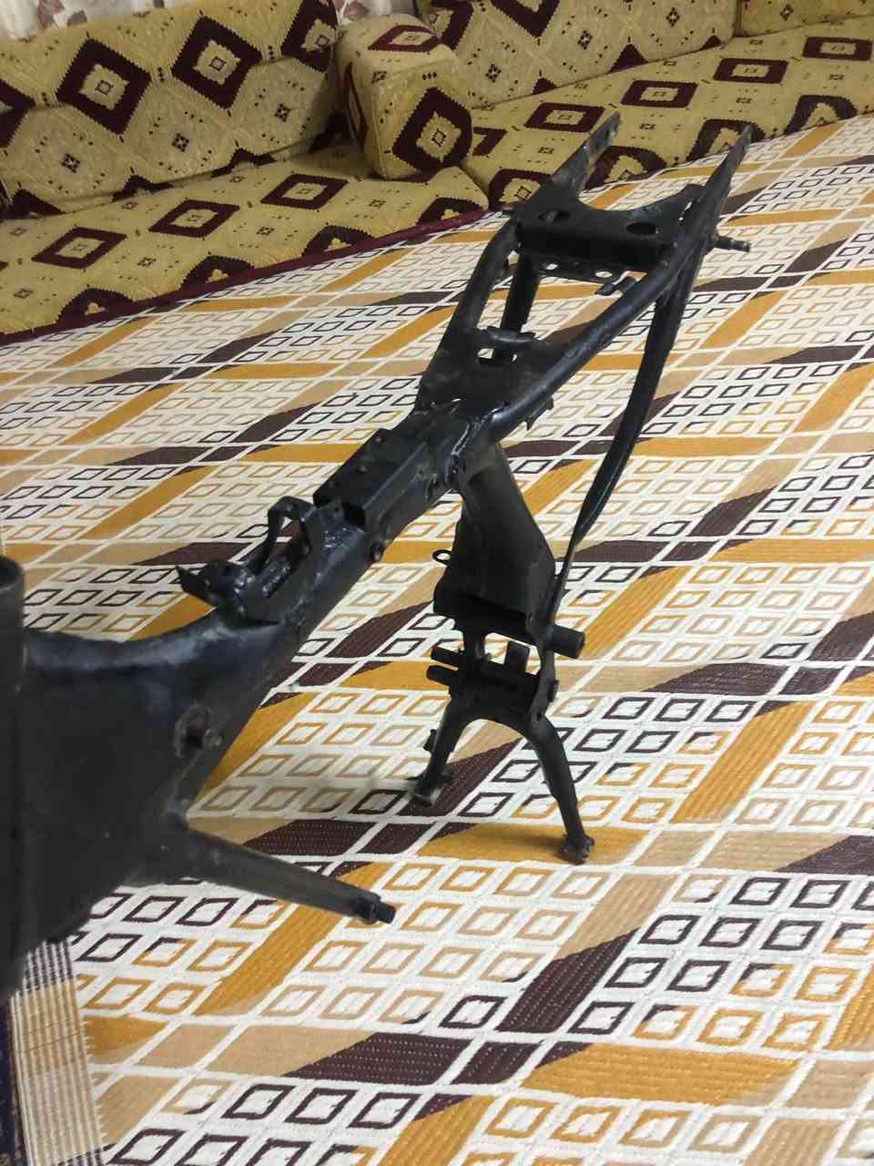 شاصي محور جهاز جيب غراضك شده البيع السعر 80  
هاذ رقمي يريده ***********
