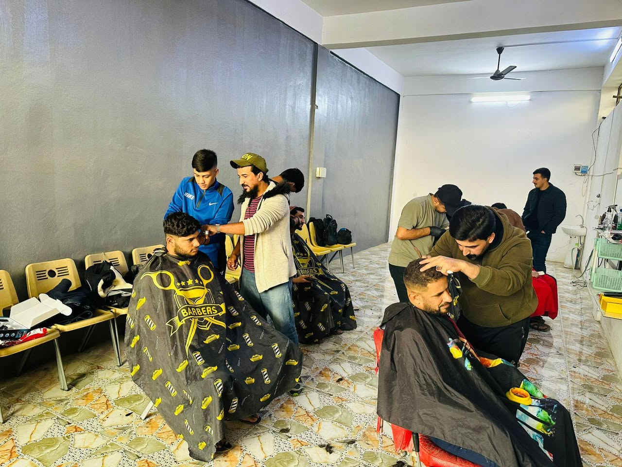 #عااااجل_جدآ_وضروري ✂️✂️🪮🪮🙅🙅
✨يعلن كابتن عـــــــــــــــادل لتعليم فن الحلاقة✨
عن افتتاح التسجيل في دورات تعليم الحلاقه مع مسابقات وهدايه 

💥 عرض خاص لو تلحگ لو ما تلحگ 💥

      🔥فقط 100 الف🔥 
              

💥 دورة حلاقة شااااملة من الصفر الى الاحتراف 💥

💥الدورة متاحة للجميع و مفتوحة يعني ما تطلع من يمنا الا تتعلم و اتصير حلاق ممتاز 🤭🤭 

                  ✨ برنامج التعليم كالاتي ✨

✂️ تعليم الخيط
✂️ التحديد بانواعه
✂️حلاقة الذقن بالموس والمكينه
✂️ قص الشعر
✂️ تدريج اللحيه والشعر

✂️ تعليم الفير + تسريحات حديثه 

🔥مع برنامج للتعامل مع الزبون و كيفية ادارة الصالون 
مع ( كابتن عادل )  

  💯عند التخرج تحصل ع شهادة تخرج🎓💯
عند الطلب 

#ملاحظه_ضمان_تعليم_فن_الحلاقة
يعني شرط تتخرج حلاق مظبوط ماتطلع من يمنه اله اصير حلاق مظبوط ان شاءالله

العنوان / تكريت 
وقت المحاضره من ساعه 2 الى ساعه 4 

موقعنا الثاني في بيجي حي التأميم شارع 30 
وقت المحاضره من ساعه 6 الى ساعه 8 ليلأ 

للحجز و الاستفسار راسلونه على الرقم 

*********** كابتن عادل // اواتساب 
                         
#سااااارعوا_بالحجز_العرض_لفترة_محدودة

🔥فقط 100 الف🔥

#في_حال_عدم_نجاح_الطالب_تعاد_الدوره_مجانا

معهد القمر 🌙🌚🌜 لتعليم فن الحلاقه 
.........          ...........        .................
