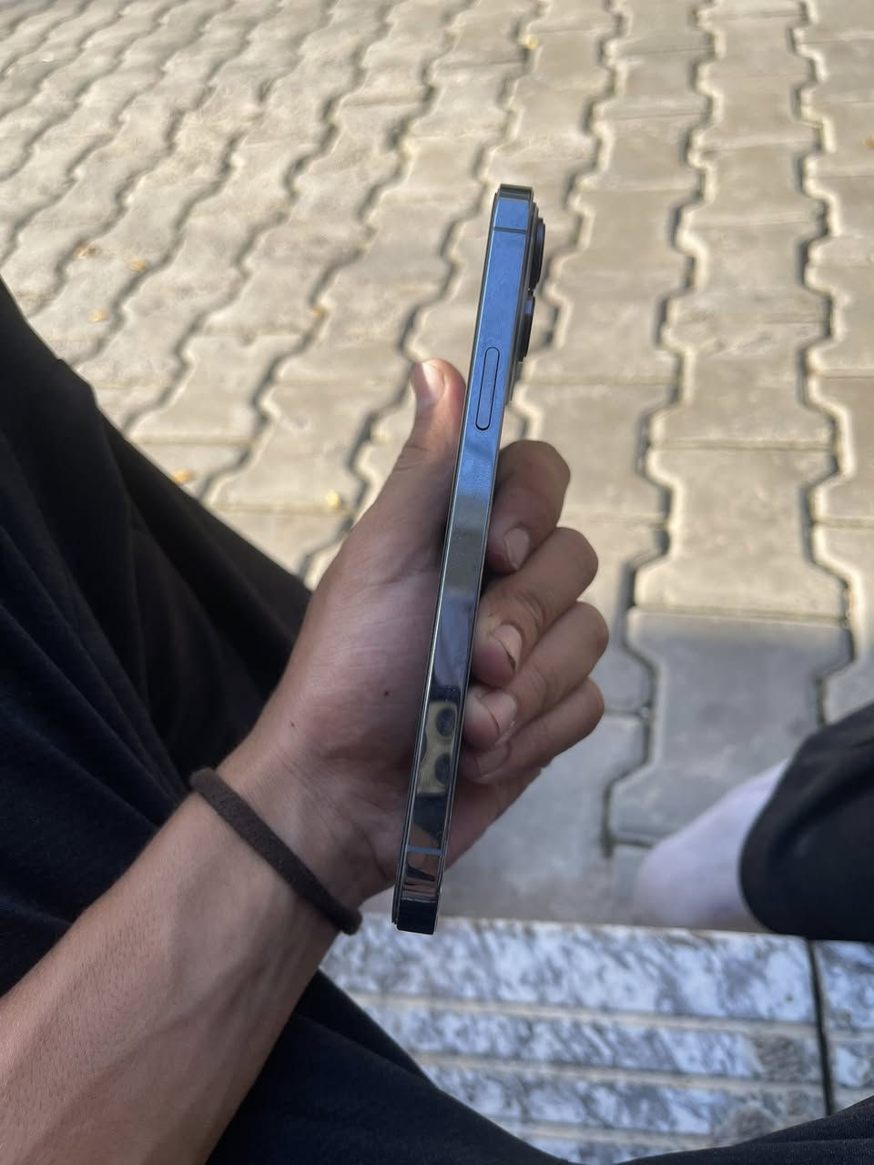 ايفون 13 برو ماكس ذاكره 256 مبدل شاشه اصليه وبطاريه اصليه كلشي شغال بل جهاز والضهر مكسور وخط بل شاشه السعر 300 وبي مجال ***********
