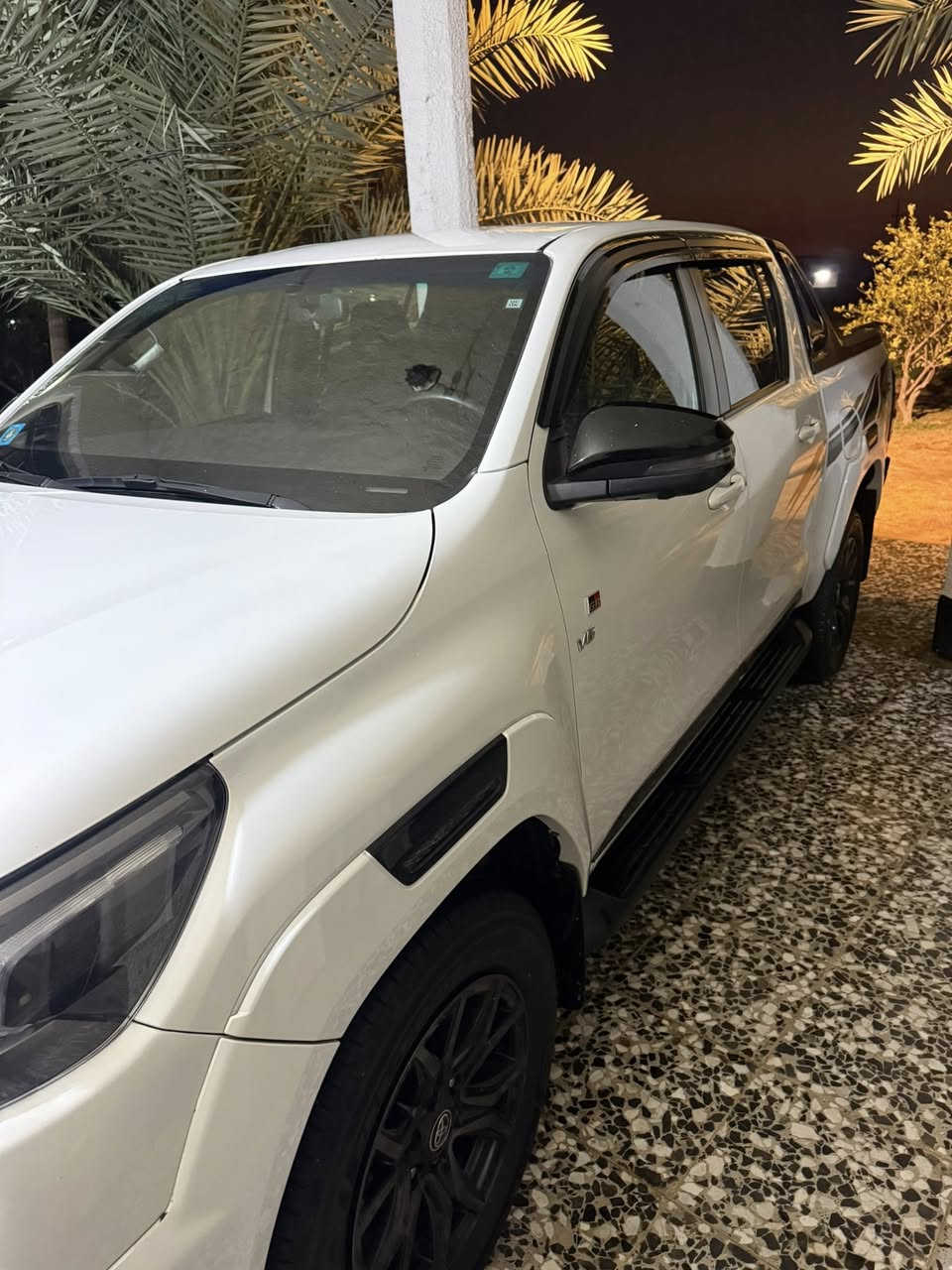 يالله 
السلام عليكم 
تويوتا فورويل جي ار GR سعودي دبل سنتر لوك
رقم بغداد
كفاله عامه 
موديل:-2023 
6 سلندر  4.0L
لايت زينون 
كشاف امامي 
منفاخ
شاشه مركزيه 
كاميره 360 درجه 
ويل مقاس 18
مثبت سرعة
شفتات قياده بلستيرن
تشغيل بصمه
دخول ذكي
اناره ترحيب بلمرايه
حساسات خلفيه 
مكيف خلفي
وباقي مواصفات GR سعودي معروفه

العنوان بغداد ناحية الرشيد 
***********
