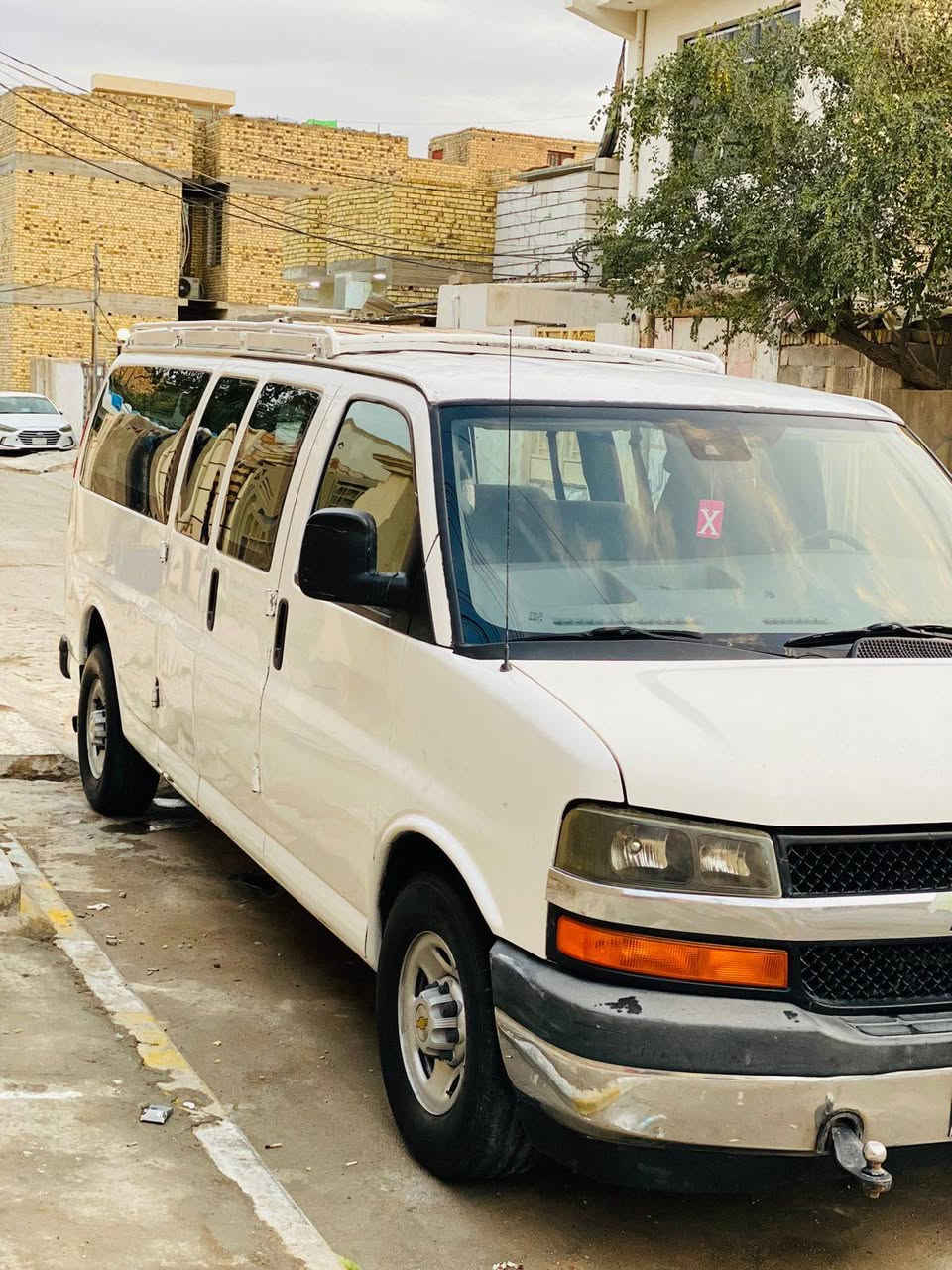 السلام عليكم
سفانا شوفرليت اكسبريس موديل 2011 رقم بصره 
ماشيه 39 الف حقيقي غرفه جديده مال 2019 ماصاعد بيها عبري ما مسجله بخط /نظافه خير من الله كير محرك كفاله تريد تعرف تفاصيل والسعر اتصل وبيك خير وتدلل  ***********
