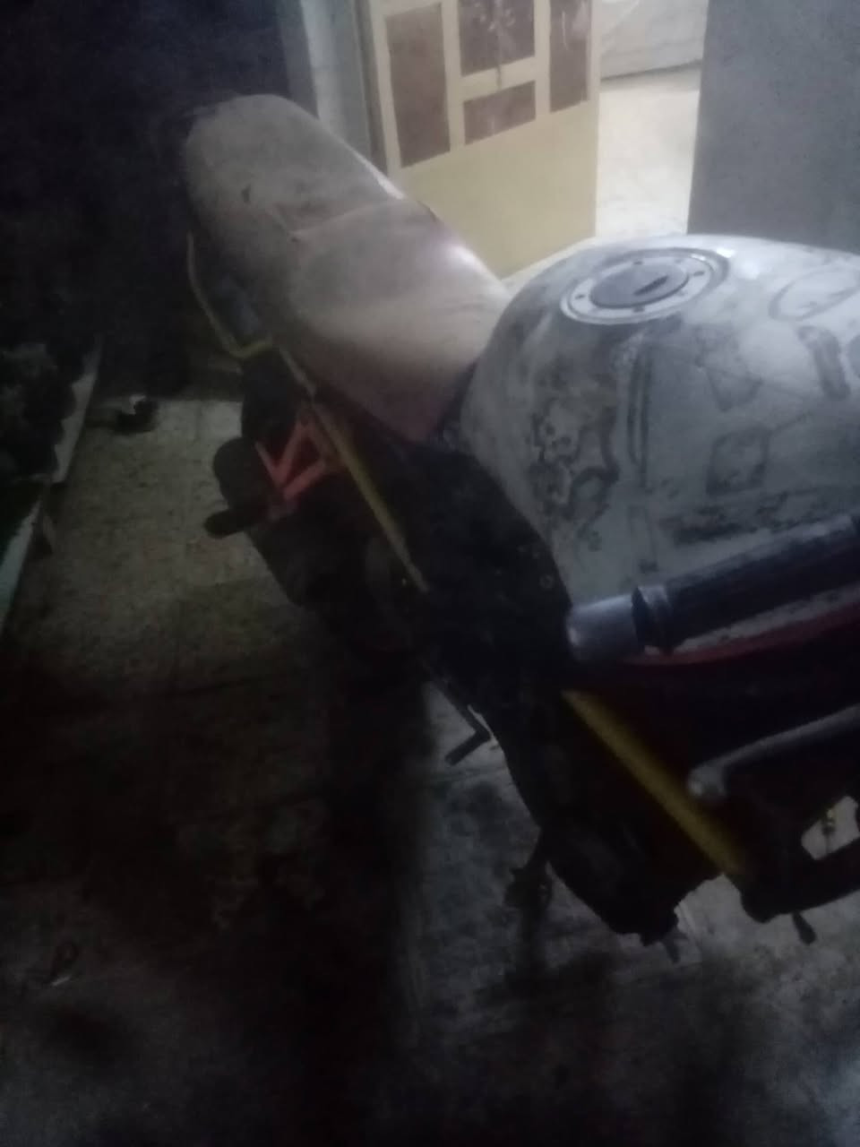سلام عليكم باندا 400دراجه ليوم جنت طالع بيه بس كامت تخربط وطفت ابيع كوم حديد سعره 400وبيه مجال ***********بي واتساب
