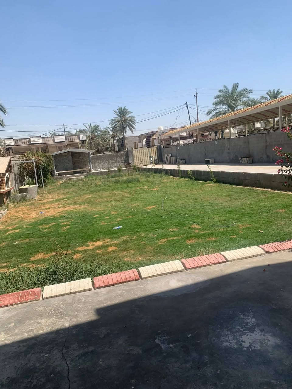 البيع دار مساحه 1120 وجها 17ونص 
بناء جديد وحديث 
يحتوي 
صاله ومطبخ 3 غرف نوم وخدمات 
طابو زراعي سند 25اصولي تحويل 
مباشر 
منطقه الدوانم مقابيل سويب 
خدمات كامله مي تبليط كهرباء 
اتصال ع ارقام 
***********
***********
***********
