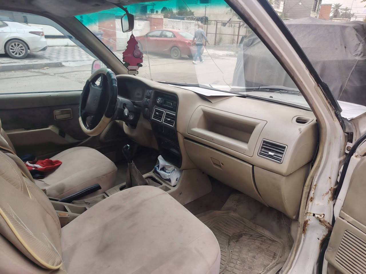 بيكم دبل قمارة نوع تويوها صيني موديل 2005 كير ومحرك 2y بيها خيط تبخير بس لا تصرف ولاتنقص السعر 25 وبيها مجال بسيط ***********
