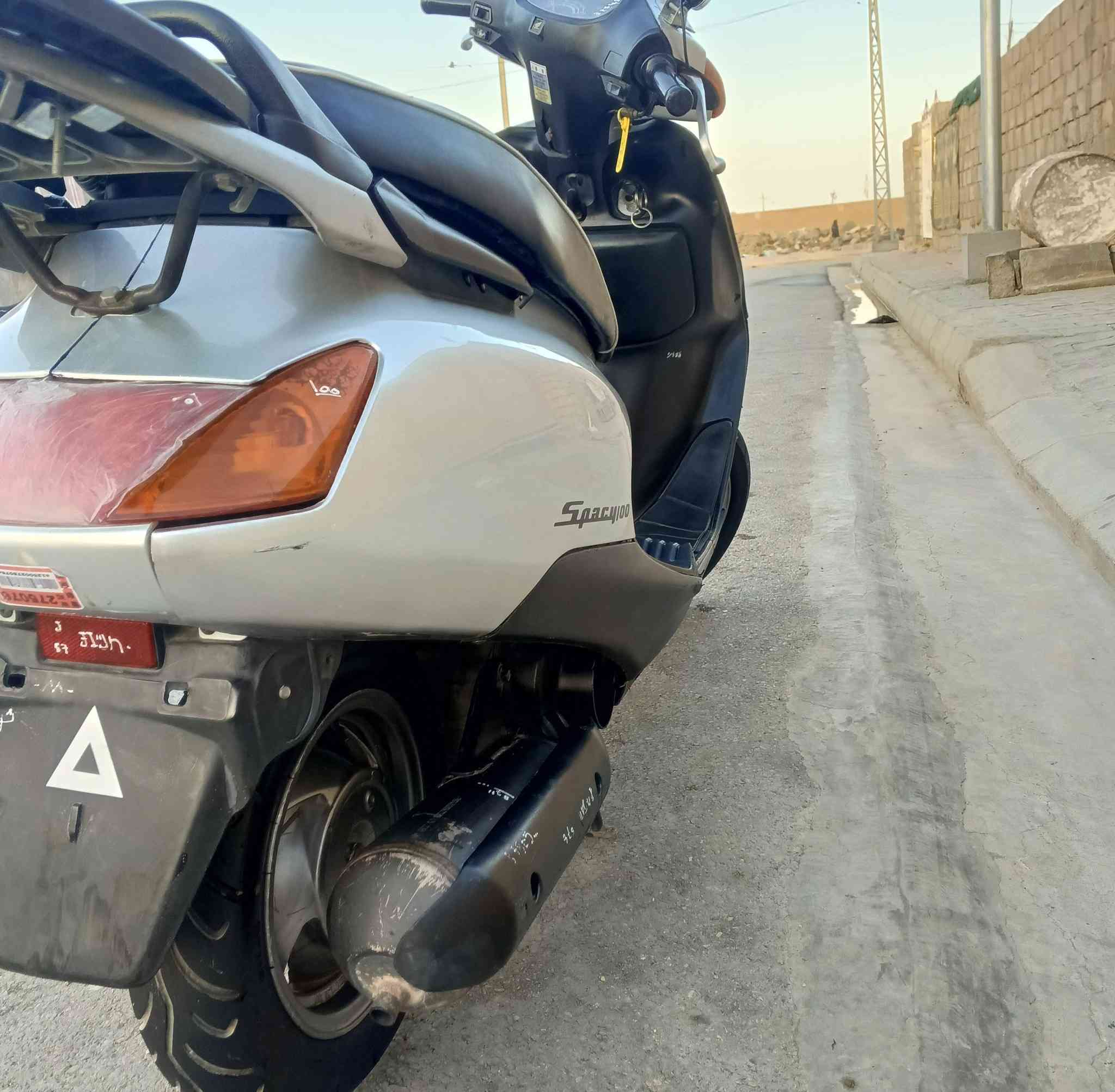 دراجة سبيسي ياباني للبيع مجفتة قبل اسبوع 
كهربائيات جاهزة الدراجة 
السعر 550 وبيها مجال 
المكان انوار الصدر 
***********
