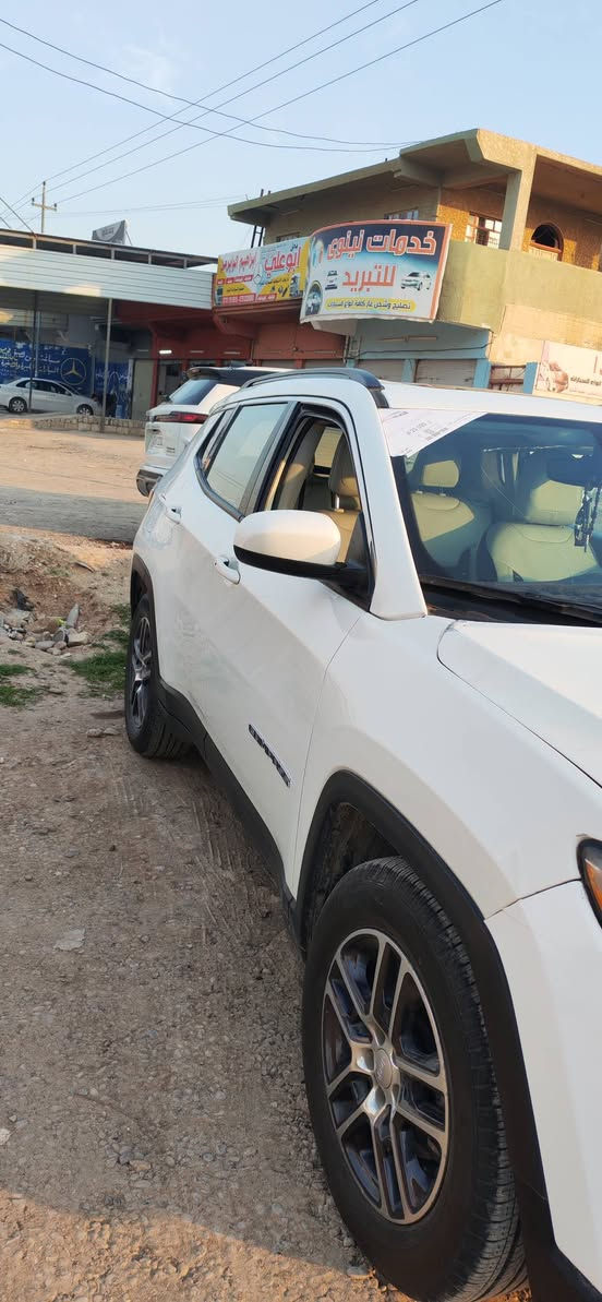 جيب موديل 2019 أمريكي رقم أربيل بيهه بنيد فقط السيارة صدر وحدادية كامل باتري جديد وطخم تايرات جديدة السيارة مايعوزها كلشي مال بيت  شرط الوكالة والتحويل السعر 135 وبيه مجال للشراي  مكاني قضاء الحمدانية خابر وتدلل ***********
