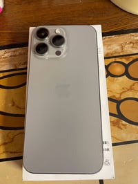 ايفون برو ماكس 15 ذاكره 256ماستر كارت كفاله شريحه وحده جهاز ع ايدي نضي...