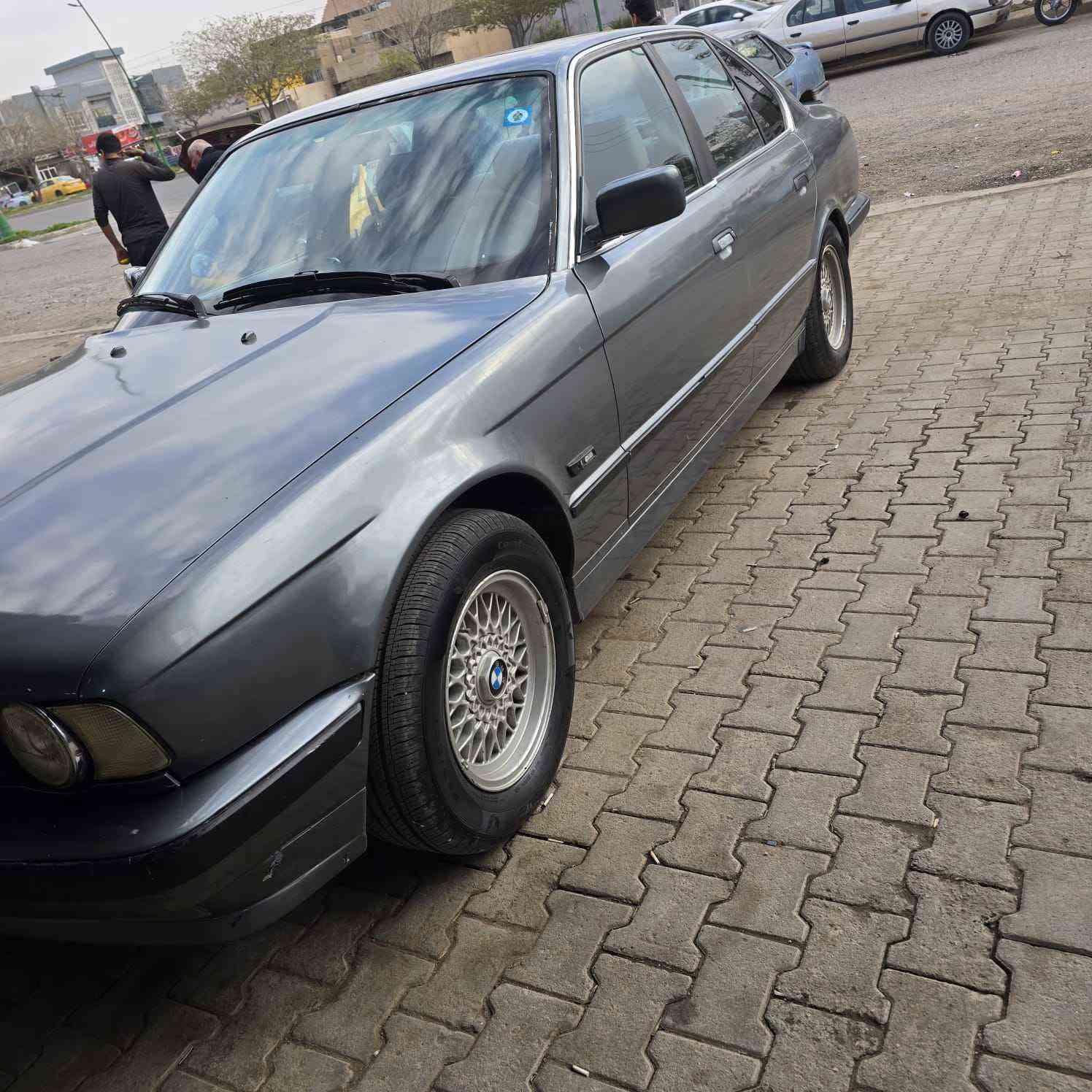 السلام عليكم من رخصه مدير الكروب  سياره  بي ام للبيع موديل1991 حجم 525 السعر 50 وبمجال للشراي والتفاصيل على الاتصال *********** كركوك, العراق
