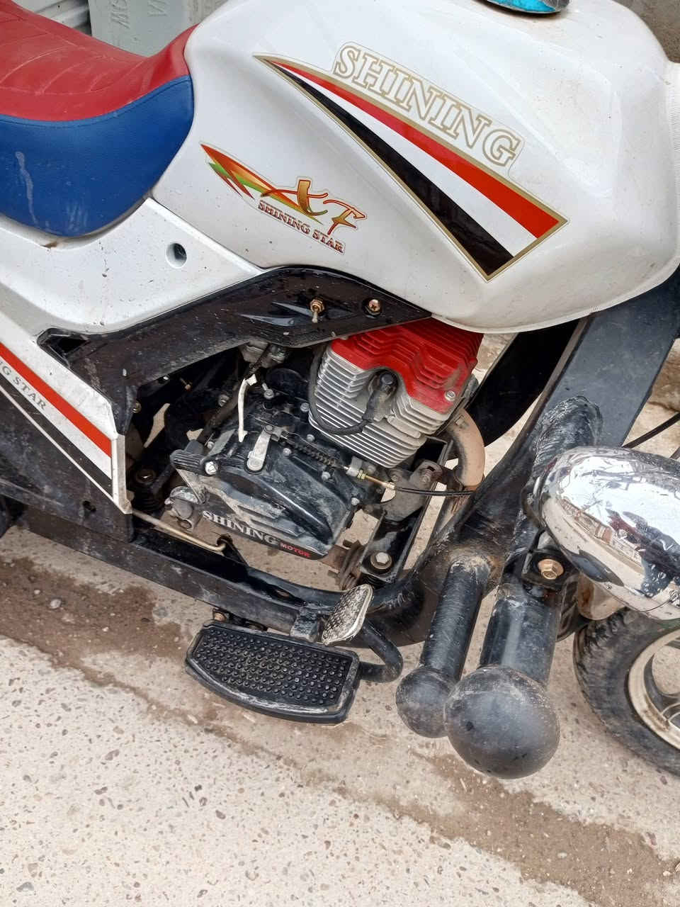 للبيع السعر 2300 للاستفسار على الرقم ***********
