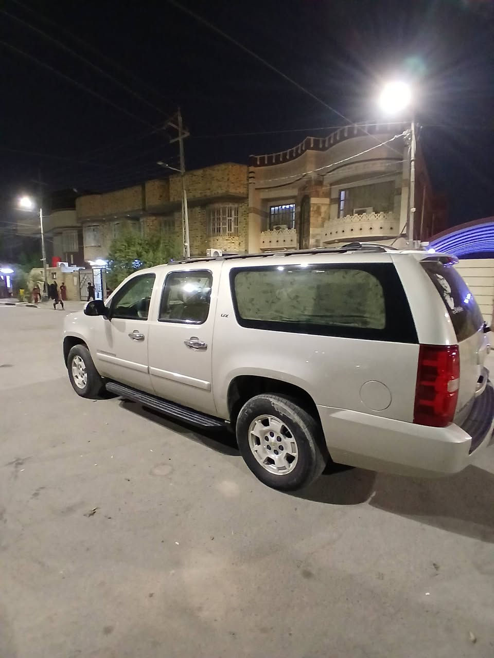 سلام عليكم للبيع تاهو وارد كندي اكلين تايتل كفاله ضربه وتبديل بيه صبغ تجميل فقط رقم بصره بأسمي مواصفات LTZكشنات جلد كهرباء بيج تنته سقف باب خلفي كهرباء مكينه   وكير خير من الله لون شمباني شاشا عدد 2 بيه هواي مواصفات خير من الله مكان بصره رقم ***********
