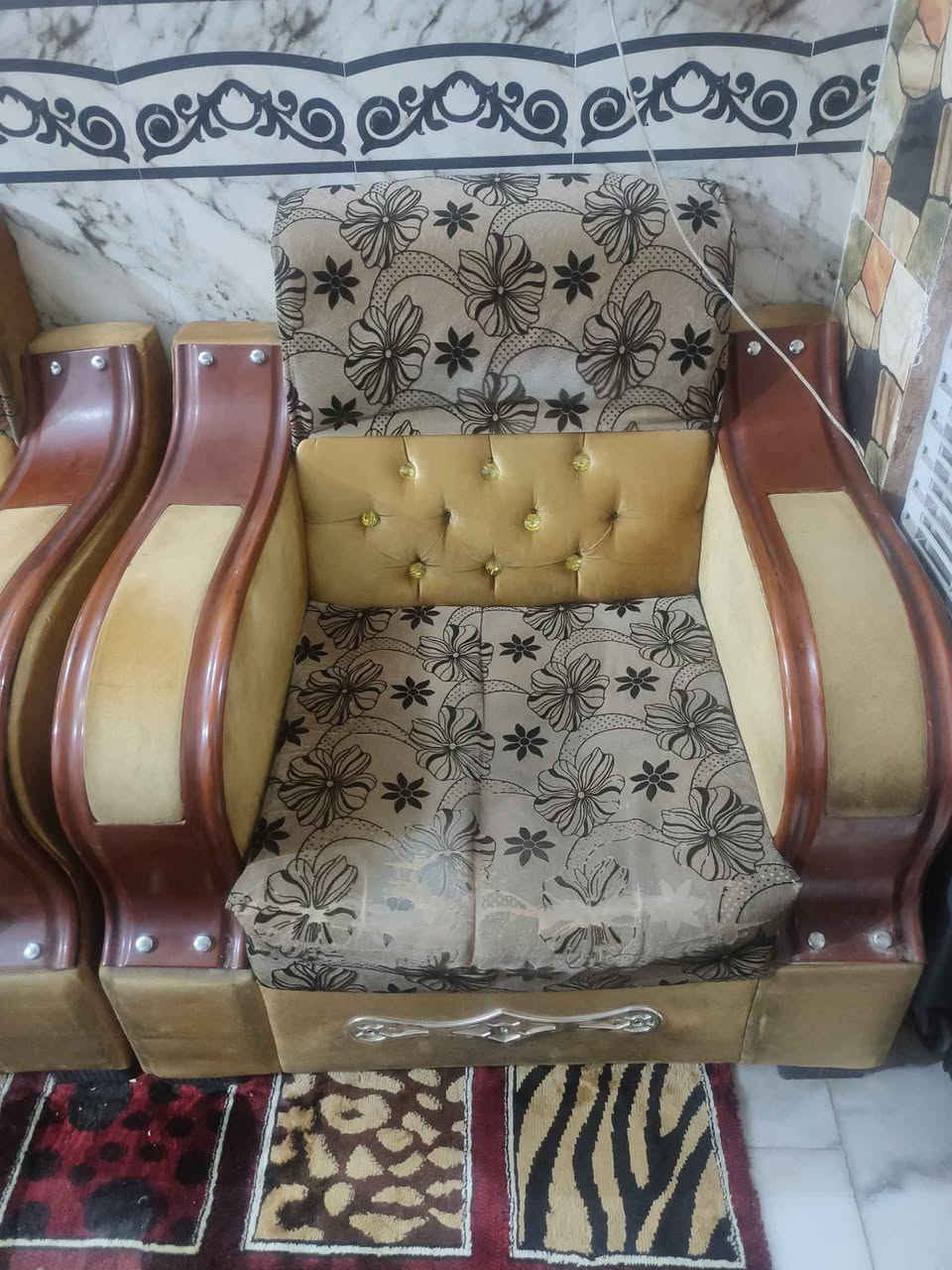 للبيع تخم + التلبيسه لون جوزي كامله بسعر 200 وبي مجال *********** كربلاء, العراق
