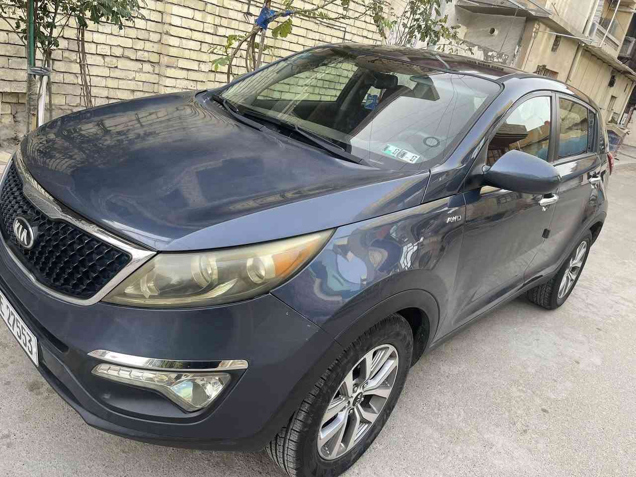 كيا سبورررتج للبيع وارد امريكي موديل 2015  رقم بغداد انكليزي باسمي حادثها جاملغ خلفي وبقية التفاصيل موضحة بالسنوار  سعرها ١٢٥ الاتصال على الرقم ***********
