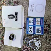 هذا خاتم ذكي بشاشة LED معروض للبيع على AliExpress. تشمل ميزاته ومواصفا...