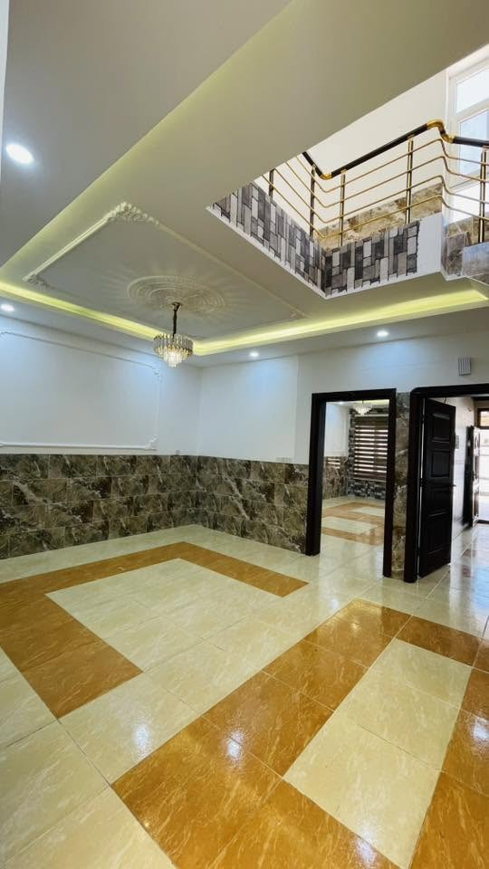 🔸سند طابو يتسجل بإسم اي عراقي
📍أربيل-بيت للبيع حي قربوو  قرب سايدين لاوان

➖مساحة 125M 
يتكون⤵️
➖1 غرف نوم 
➖استقبال-صاله-مطبخ-مجموعه صحيات-كراج
________________________
***********
***********
