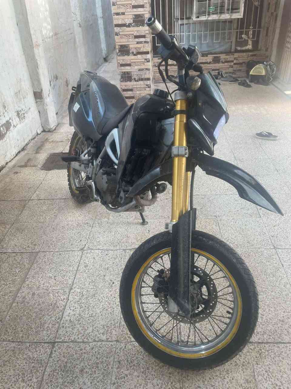 سلام عليكم 

للبيع دراجه جبلي كفاله عده عنبار بريك نكسر لخلفي

مكاني بغداد سريع الشعله *********** متواجد فقط خاص واتساب السعر ٩٠٠ وبيها مجال بصيط
