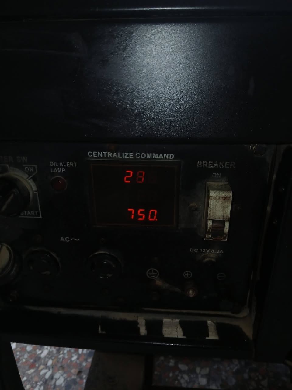 مولده للبيع نوع كامه حجم 6كيفي يعني 24 امبير العنوان بغداد الدوره رقم ***********
سعر ٦٥٠ وبيه مجال
