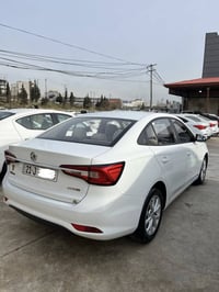 ام جي ٥ • ٦٠٠٠٠ • ستاندارد