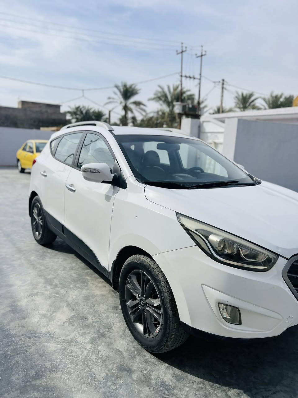 للبيع أو مراوس 
توكسان 2015 خليجي رقم بغداد دولي بسمي محرك 2000 دوش مكينه وكير كفاله صدر امامي خلفي جديد تخم تاير تبريد تدفئه كله شغال بيها قطعتين رش بدون داخل السعر 142$ًوبيها مجال للطيبين عنوان سياره ديالى ***********
