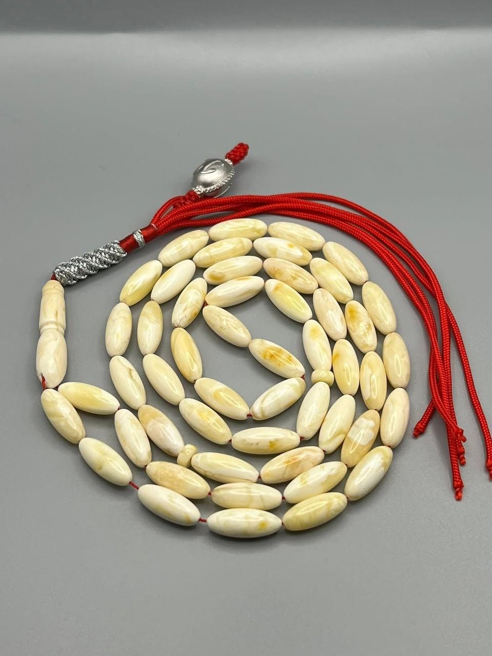 بسم الله…مسباح كهرب جبس سيراميك من الخامات القوية و الرائعة و النادرة في عالم الكهرمان . مشجر من العيار الثقيل جدا . لوكو (الخالدي) الشهير في عالم المسابح الراقية . خراطة الخليج . الشاهد قطعة وحدة . المسباح مكفول من اي غلط . الوزن 21 غرام . حجم الخرز 6.5/16.5 ملم . من القصات الجميلة و الانيقة . عدد الخرز 50…
يوجد توصيل لكل محافظات العراق..


**إذا كنت صاحب هذا الإعلان وتريد حذفه لأي سبب، رجاءا أرسل رسالة إلى الدعم الفني**