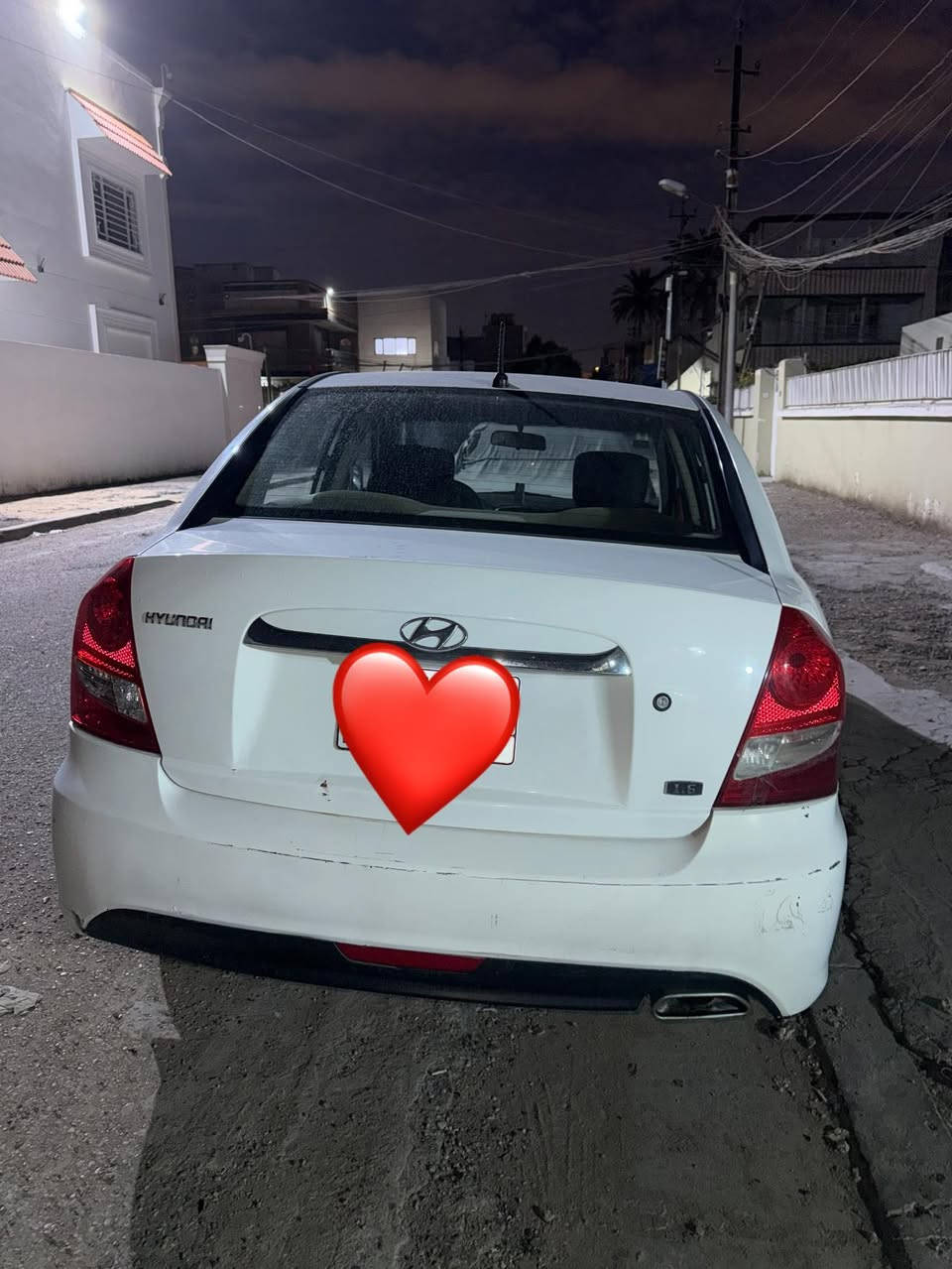 سيارة اكسنت للبيع موديل 2011 وارد خليجي صبغ قليل بنيد وجاملغ أيسر ما بيها حادث  السعر 95 قفل للتواصل ***********
