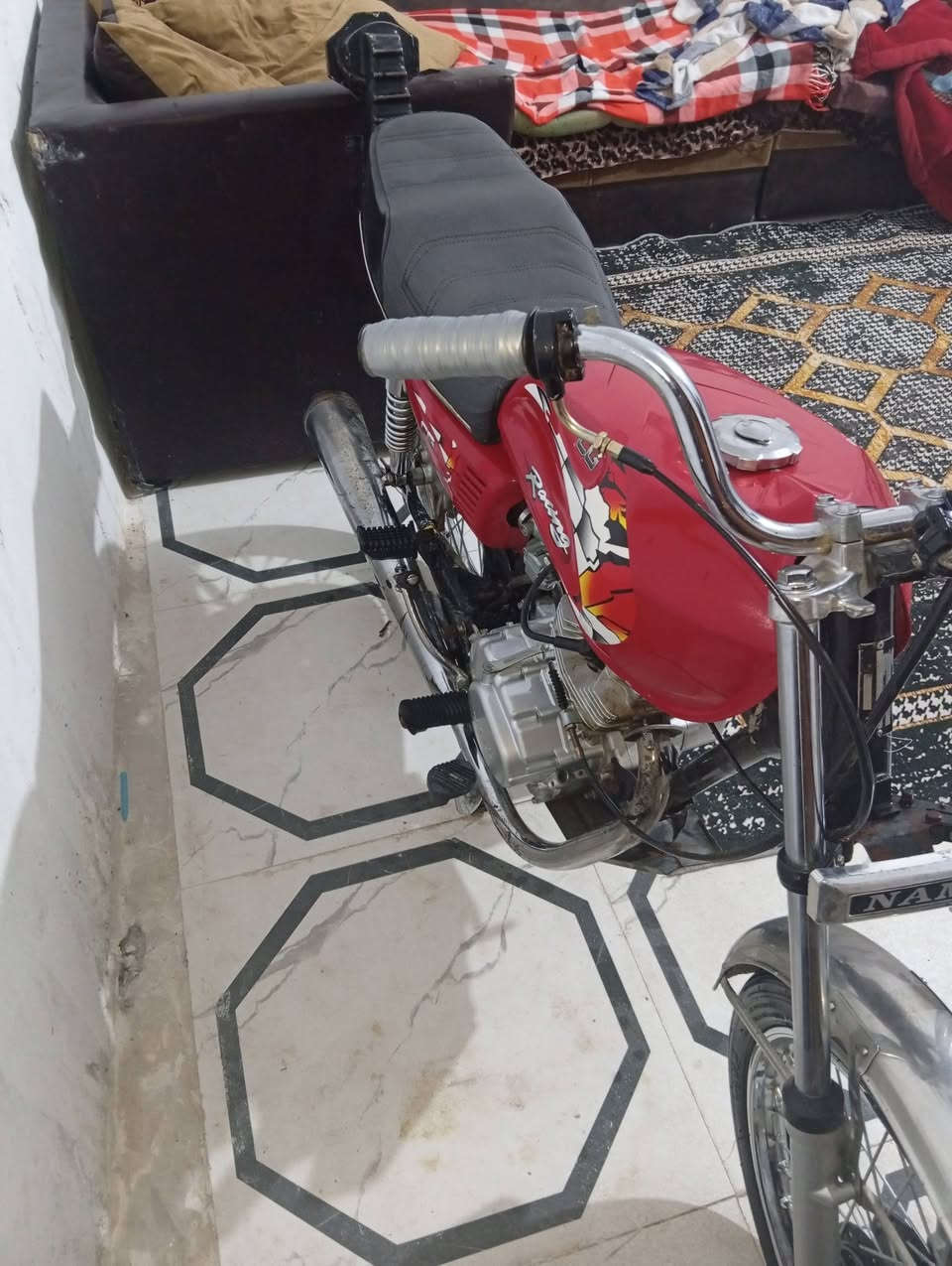 السلام عليكم دراجه للبيع اوراق وصولي شاص 14 تعميره 2025 ماكينه مفتوحه والفاتو وبستم دراجه حلوه ونظيفه مال جناي السعر 800 وبي مجال للطيبين المكان ناصريه مركز الرقم ***********
