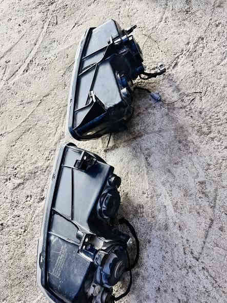 سلام عليكم اخوتي زوج لايتات مال موديل ٢٠١٤ شكل ٢٠١٨ جدد كارتون نضيفات كلش هنه وزنون مالتهن وفيش اطيك جاهزات مراوس عادي ترهم  مكاني سماوه ***********
