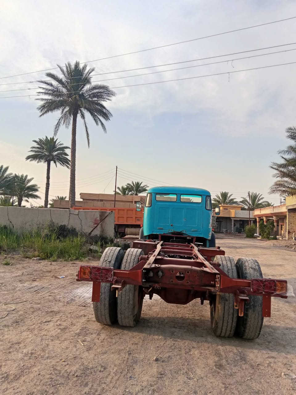 سلام عليكم للبيع تك طويلة مايلر ومطوله كير محرك اكسن مكفولات***********و***********
