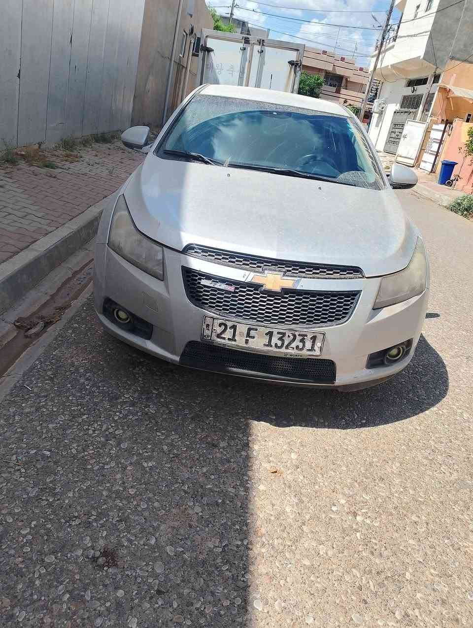 شوفرليت كروز موديل ٢٠١٢بدون صبغ و تبديل بيها بس بارد محرك ١٨رقم و سنويه هزه جديد للبيع٨٠او مراوس ***********بيها واتساب
