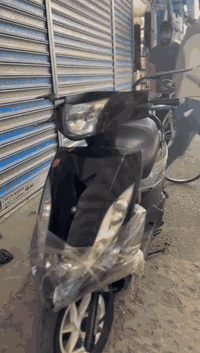 السلام عليكم( دراجة نوع gtr  للبيع الدراجة مكفولة كفالة عامة الدراجة نضافتها (%98) خير من الله الدراجة صار أسبوعين من نازلة رمبة برغي ما مفتوح بعدهي بالملح مال الرمبة الدراجة جديدة بمعنى الكلمة جيب وياك فيتر وتعال افحص) للاستفسار اتصل وبيك خير وتدلل *********** بسبب البيع صار عدي ظرف
