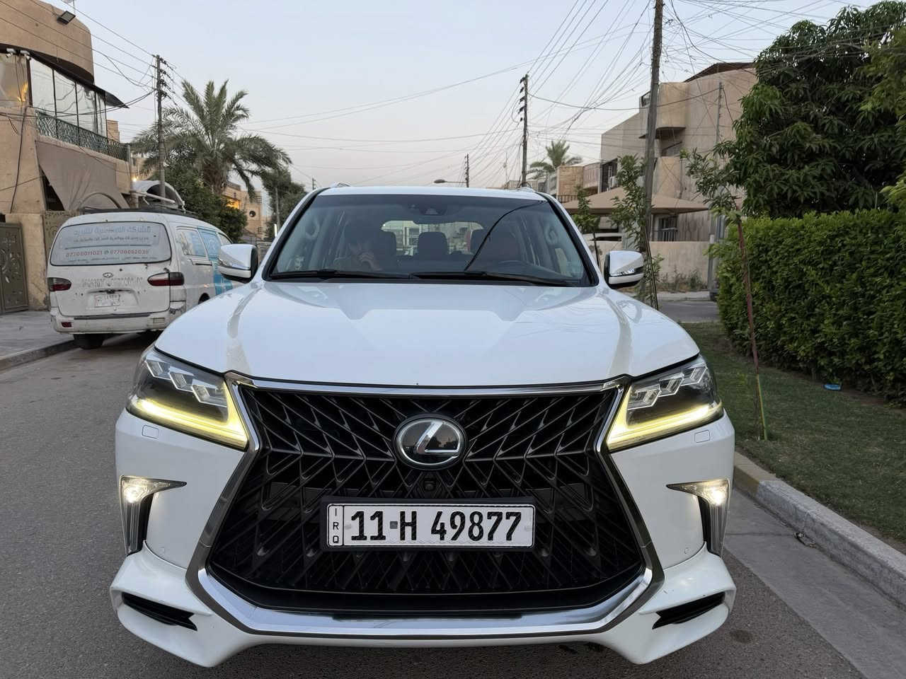 LEXUS LX570
لكززس  موديل 2018 سوبر سبورت 
 كويتي مكفوله من الضربه والصبغ 
رقم بغداد باسمي  محرك 5700 8 سلندر 
فول مواصفات 
السياره السيرفس كله بشركه لكزس سياره جاهزه بدون اي نقص مكاني بغداد حي الجهاد الاطباء  السعر 595

***********
