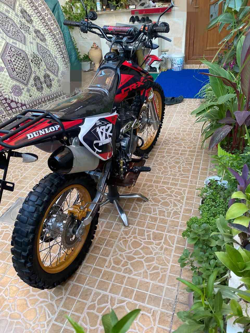 لەهەولێرم
Crx 300cc 2024 مەکینە کەپس
بەشەرتی گێر و مەکینە سەوتی زۆر خۆشە
کارەبای هەمووی ئیشدەکات
 گزۆزی مەزبووتە 
شانسی تەقی ولەعیمی نیە 
هەردوو ئیستۆپی مەزبووتە
دوای 6,50$لێدەکەم مامەڵەێکی برایانە

ئەو کڵاوەش بە جیا بۆ فرۆشتن نرخی 35 هەزار قیاسM لەنگەیی بەکار نەهاتوو وە کەتەلۆکی ماوە
***********
سوپاس ئادمین💐

Crx300cc 2024للبيع في أربيل مكينة كبس
بشرط الگير والمكينة، وصوتها كلش حلو
الكهربائيات كلها شغالة
الأكزوز مضبوط
الشاصي سليم (ما بيه لا فطر ولا لحام)
البريكات الاثنين مضبوطين
السعر: 650$ وبيها معاملة أخوية

و الخوذة ابيعه وحده بي 35 الف وهو بالة اوروبية جديدة و معه كتلوك قياسM
***********
شكراً أدمن 💐
