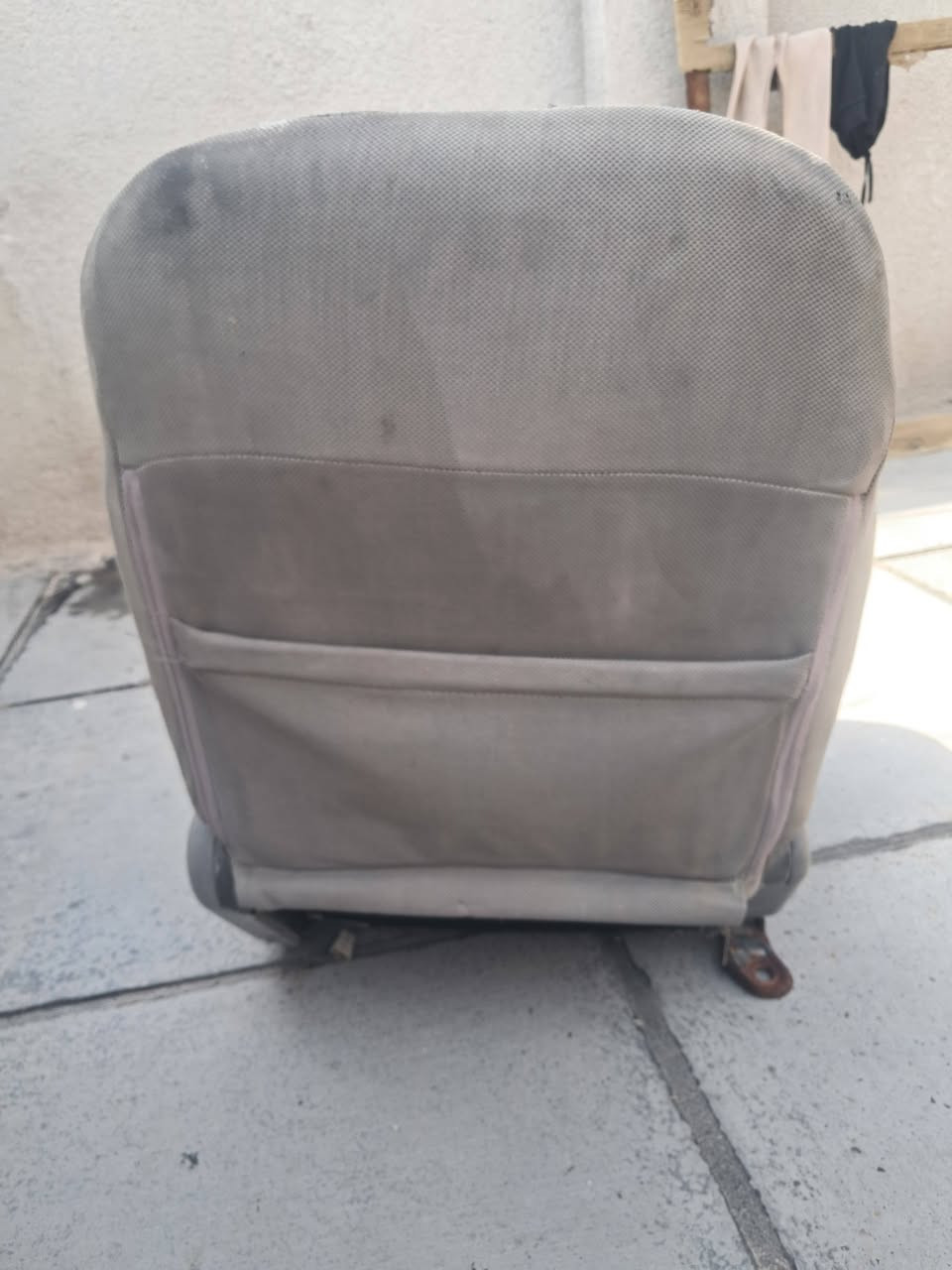 سلام عليكم كشن سايبه مال تفصيخ مال صفحت السايق (اليسار) السعر 45 الف وبي مجال شي بسيط رقم الهاتف ***********المو شراي لا يعلق مكاني الشعب
