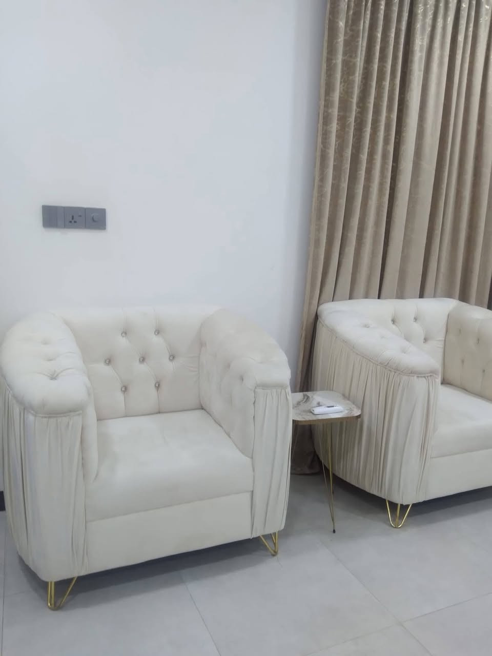 تخم 10 مقاعد نضيف جدا مابي كسر او بقع سعره 650 
النجف شارع المطار للاستفسار اكثر يرجى مراسلت الصفحه


**إذا كنت صاحب هذا الإعلان وتريد حذفه لأي سبب، رجاءا أرسل رسالة إلى الدعم الفني**